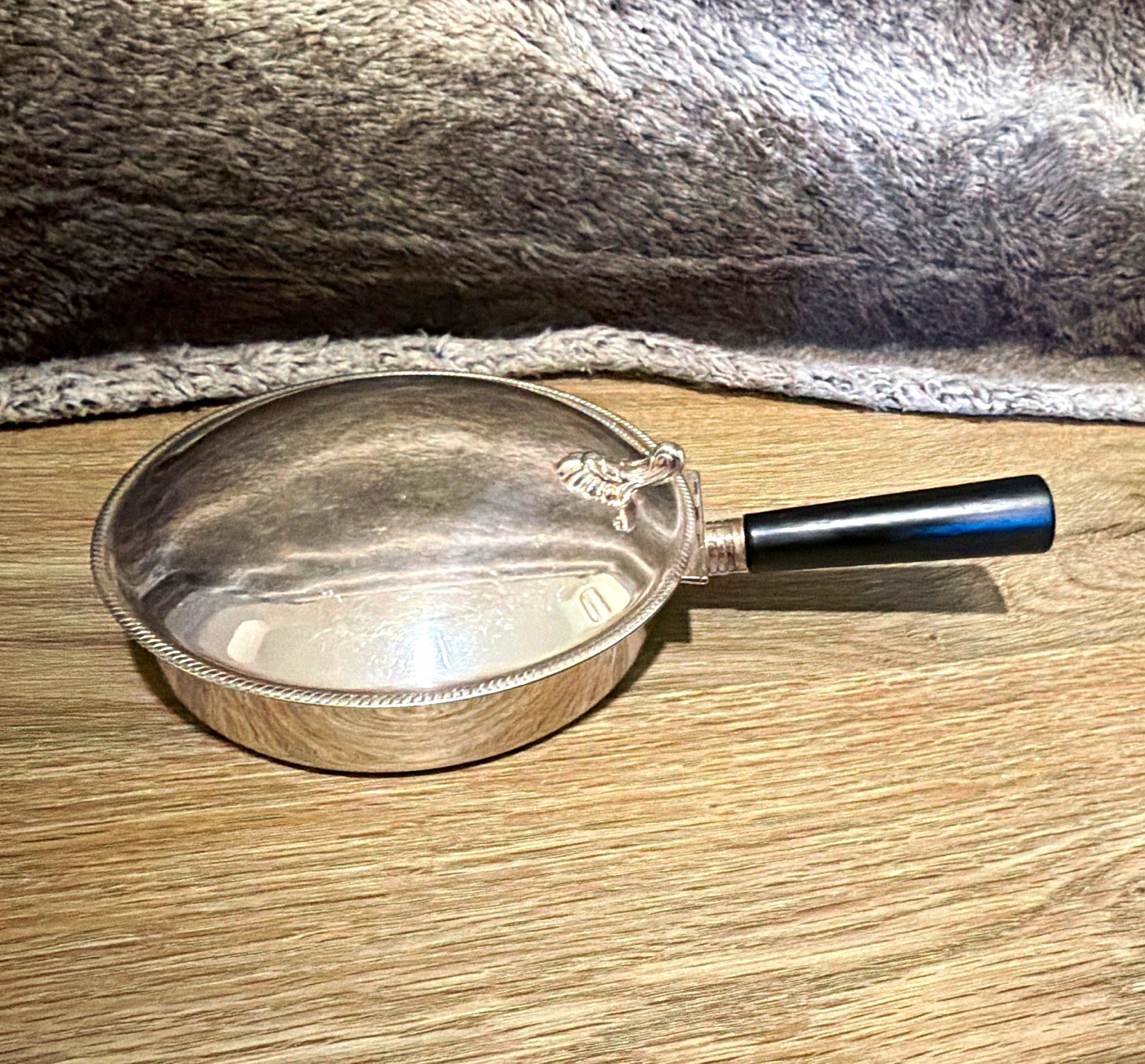 VTG 1847 FB Rogers Bros Silver Plate Silverplated silent butler crumb catcher