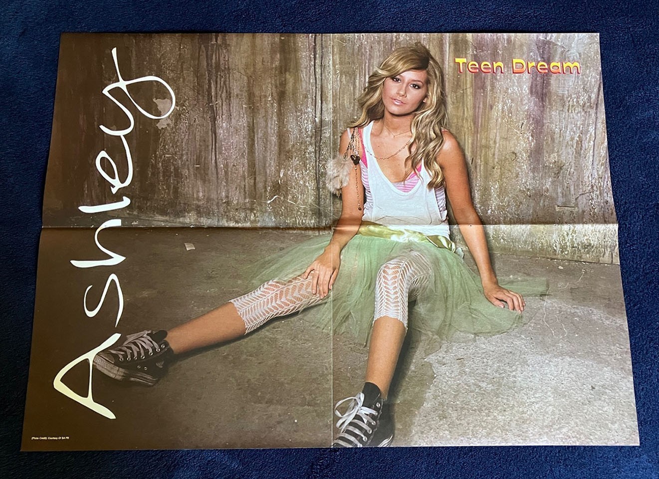 Ashley Tisdale POSTER Centerfold 751A Dylan & Cole on back