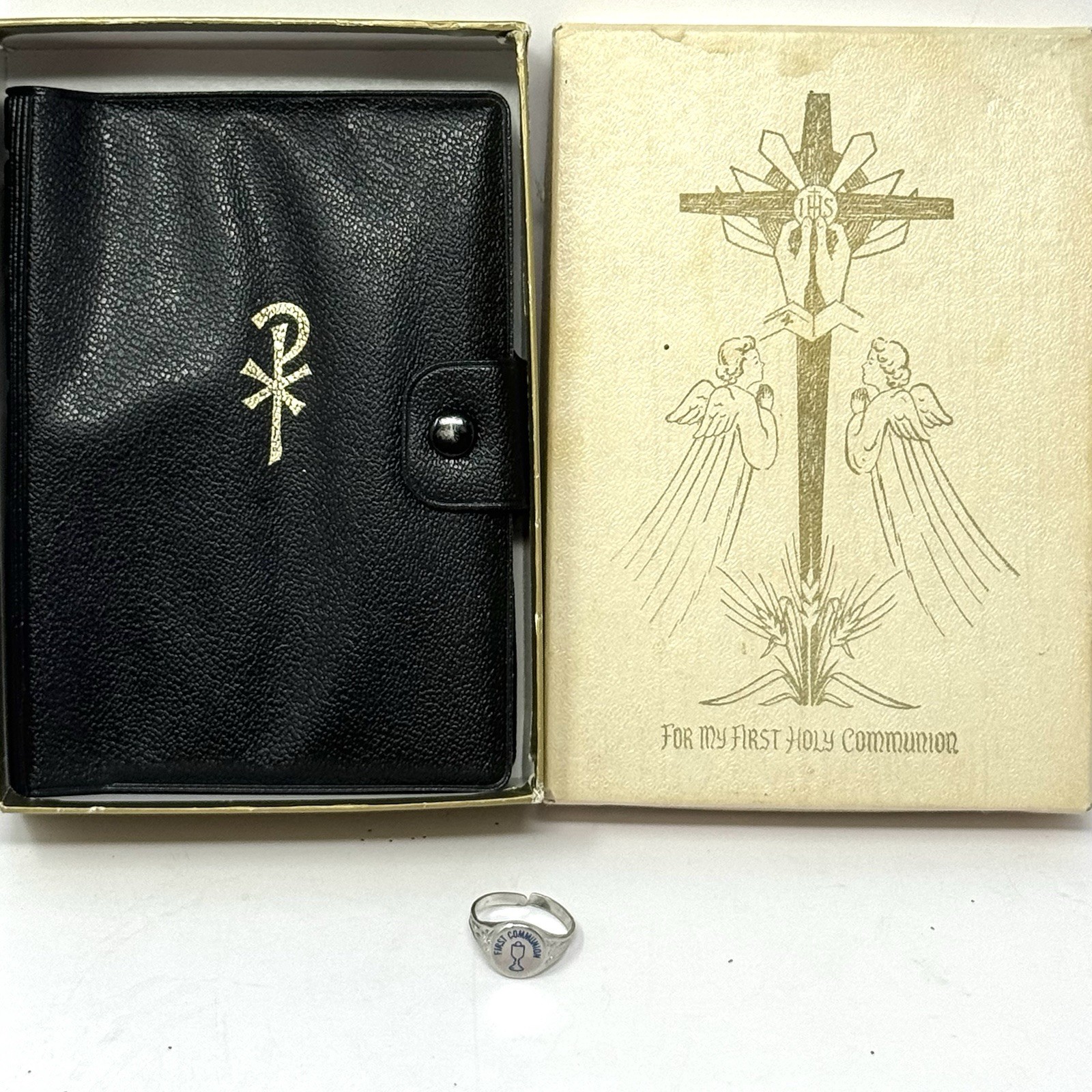 Vintage First Holy Communion Keepsake Set Featuring A Prayer Book And Ring W/Box