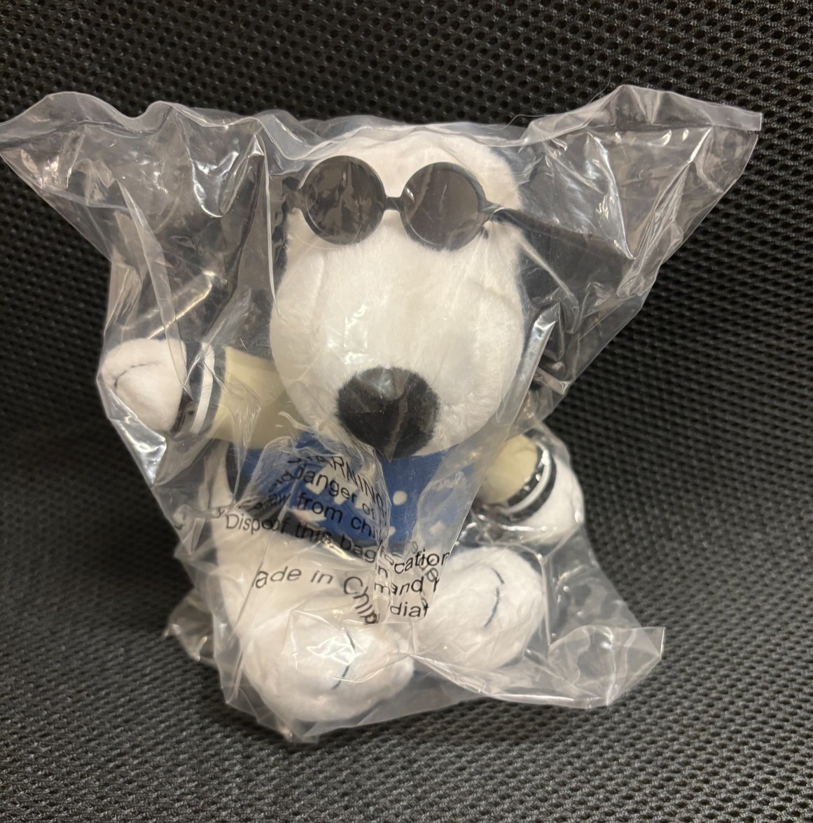 Snoopy Joe Cool MetLife Promotional Plush 5\