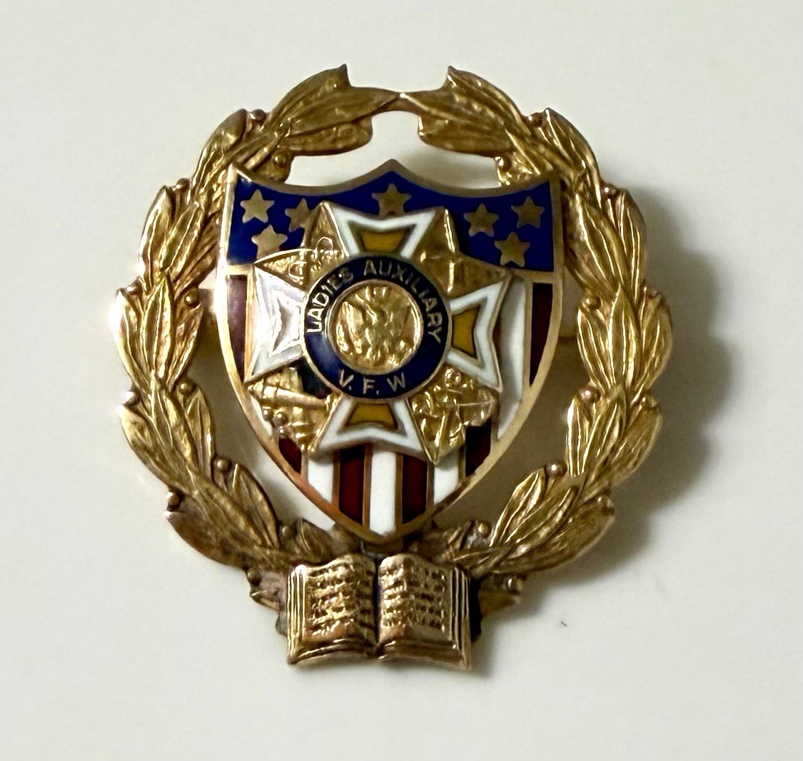10K Gold VFW Auxillary Enamel Badge Pin & Original Case Past Officer Vintage