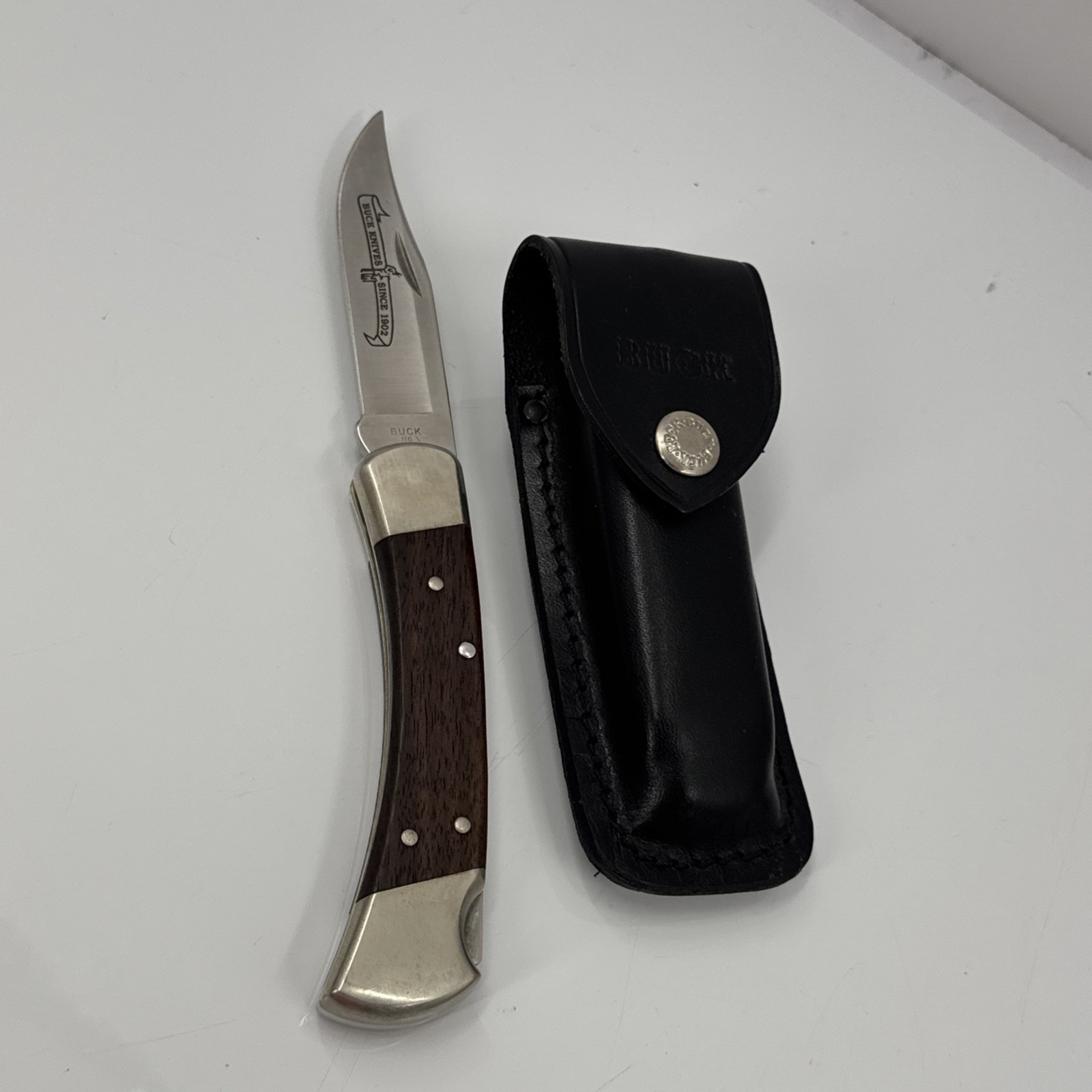 Vintage 1994 Buck 110 / USA Folding Pocket Knife w/ Leather Case Great Condition