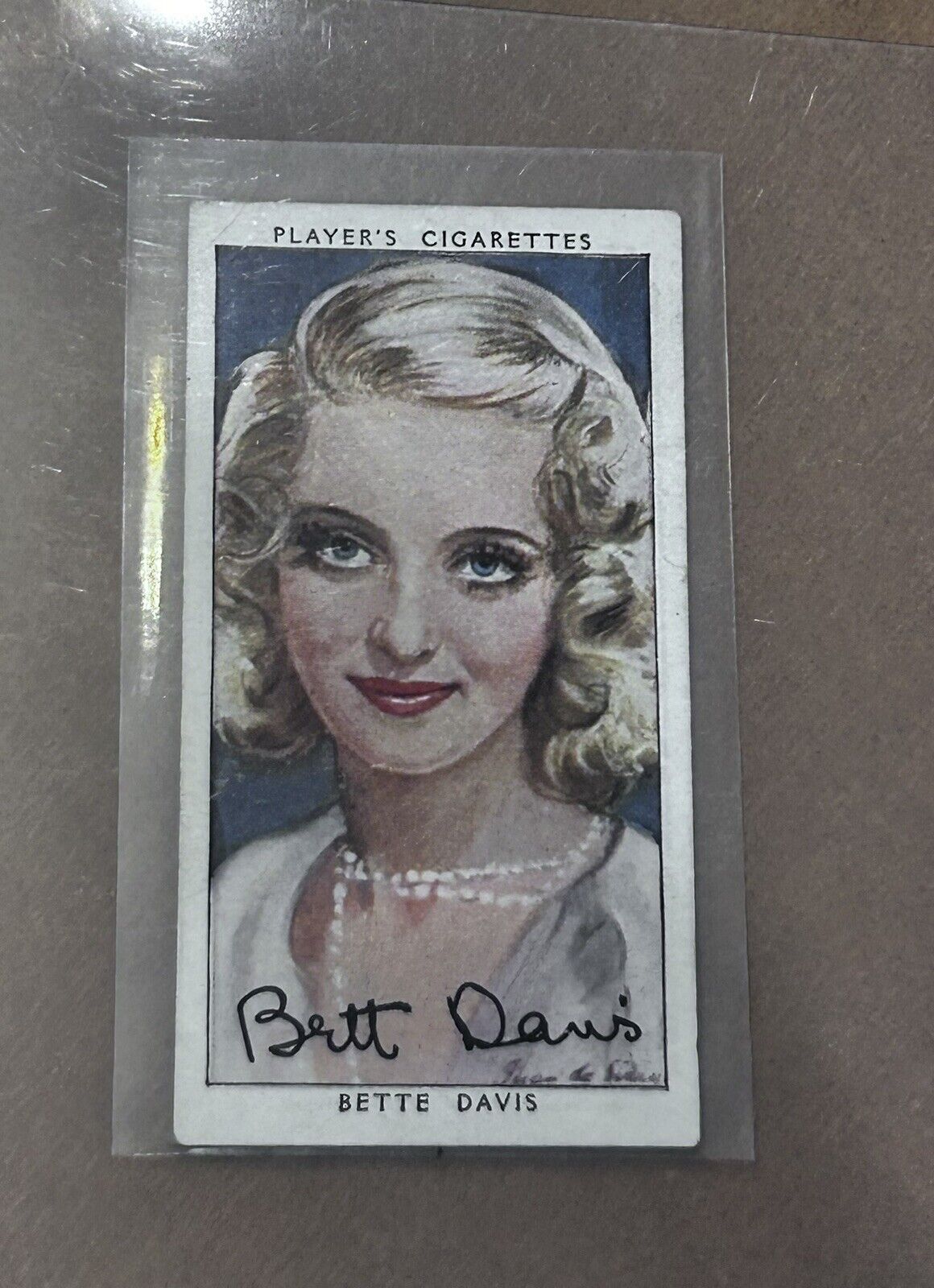 1938 Player's Cigarettes Film Stars Bette Davis #10 U.K. Tobacco Trading Card