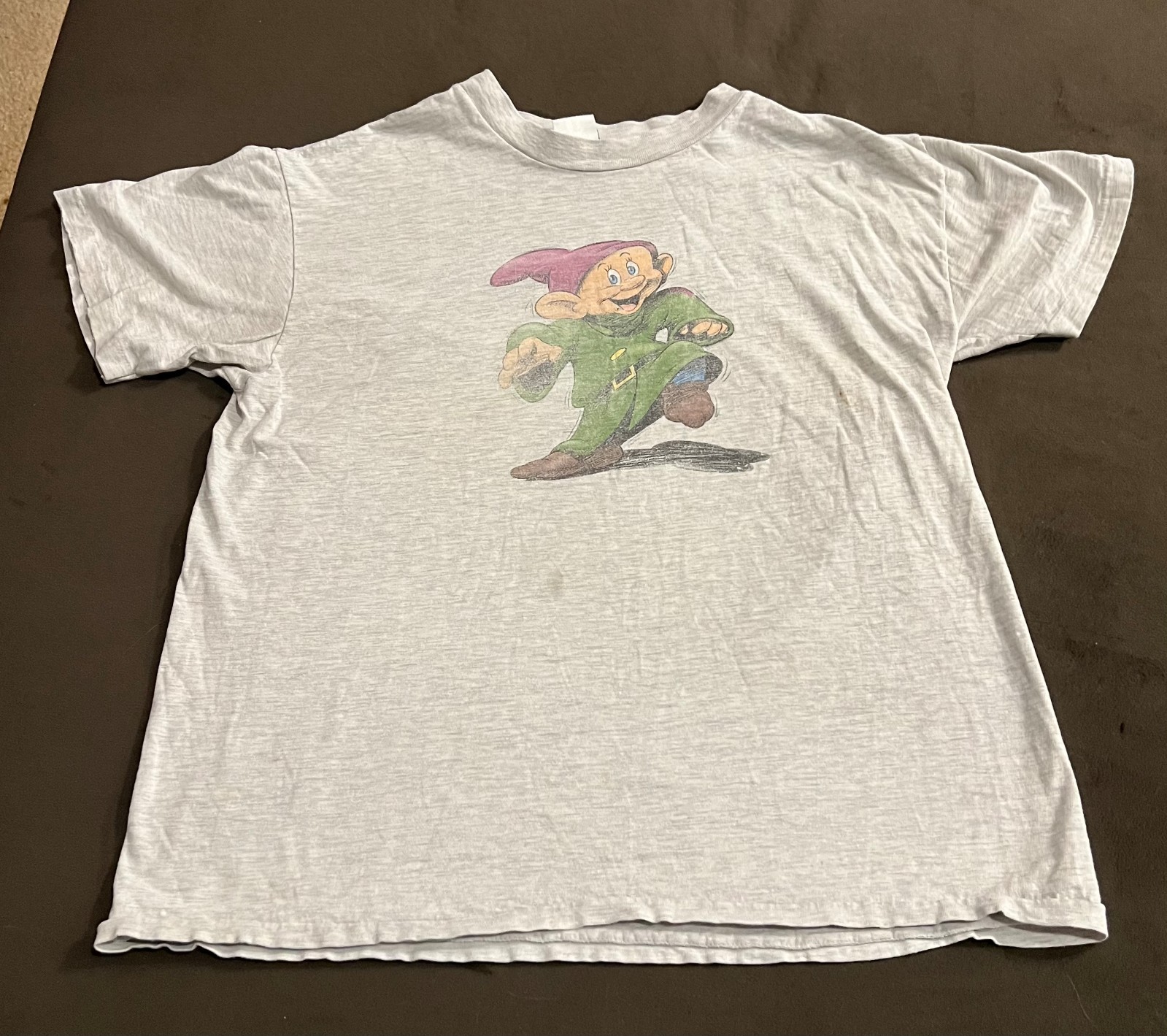 Vintage 1990\'s  Disney Dopey shirt Adult S
