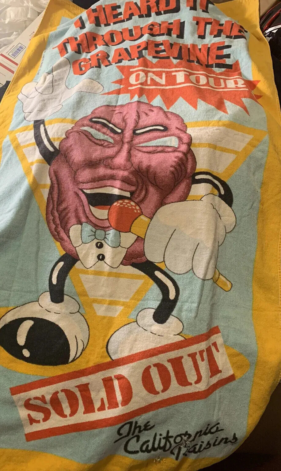 Vtg The California Raisins tour Jobete Music Co. Summer Beach towel 1986 54 X 27