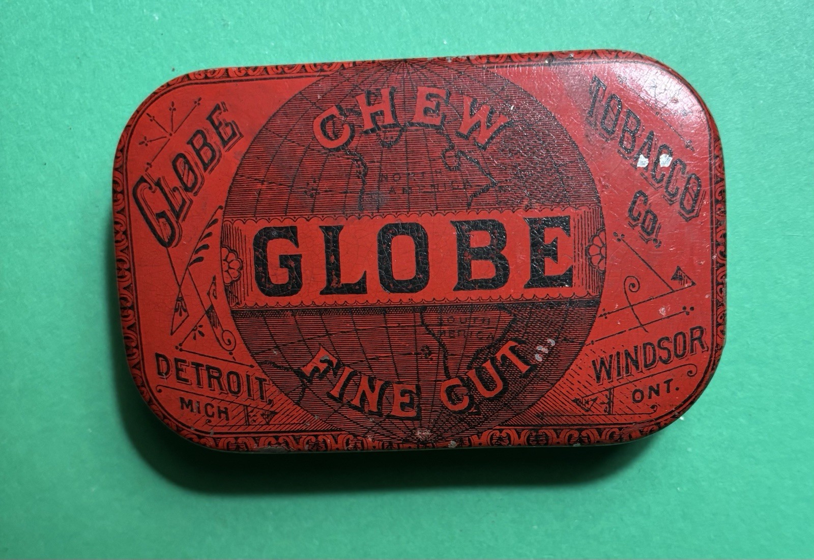 RARE Vintage Chew Globe Fine Cut Tobacco Flat Tin Late 1890\'s Detroit MICH