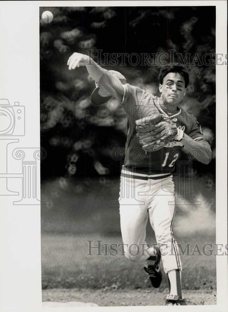 1989 Press Photo Aldenville Baseball Player John Roy Throws to First Base 1989 Press Photo Aldenville Baseball Player John Roy Throws to First Base