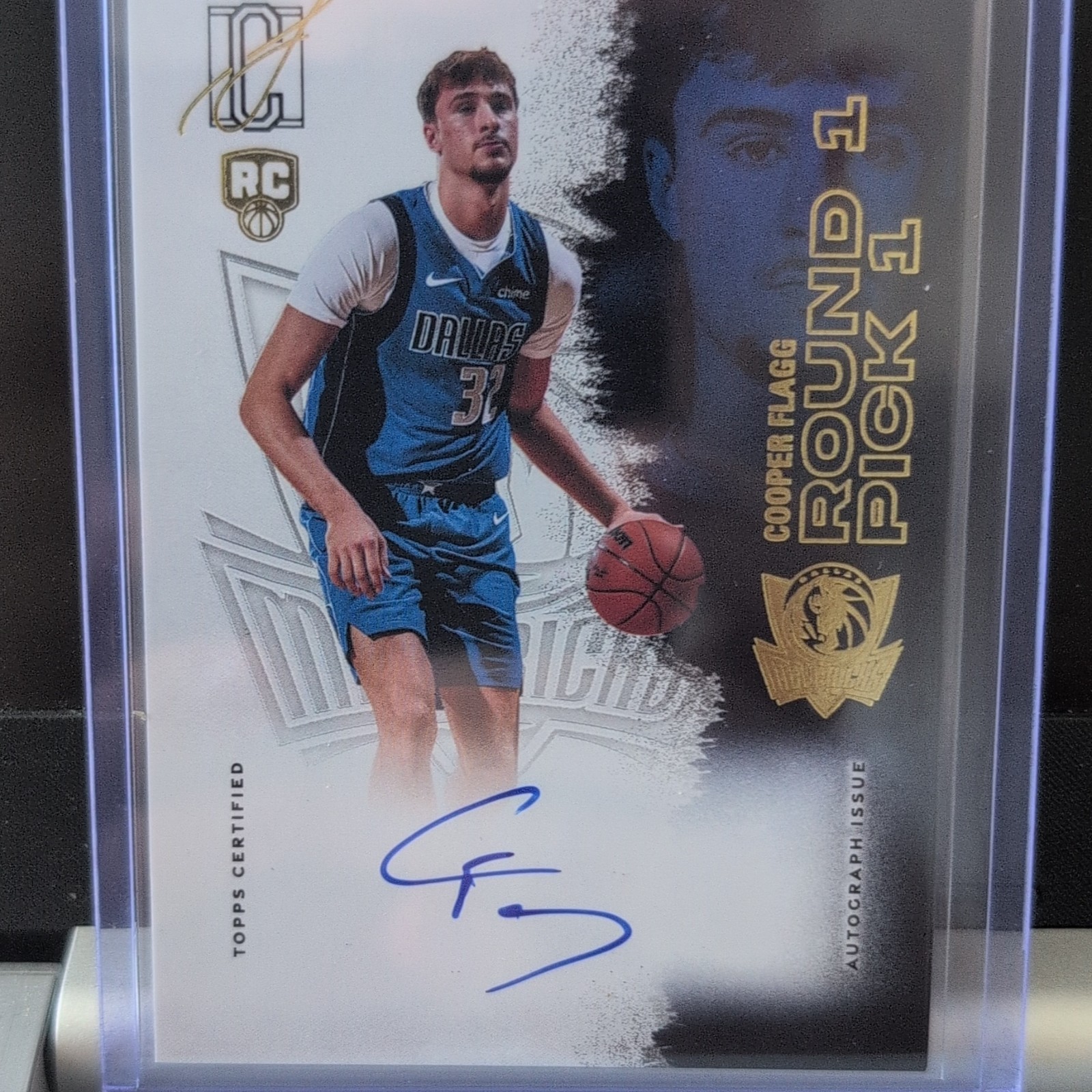 Topps Certified Cooper Flagg RC Round Pick 1 Auto Dallas Mavericks