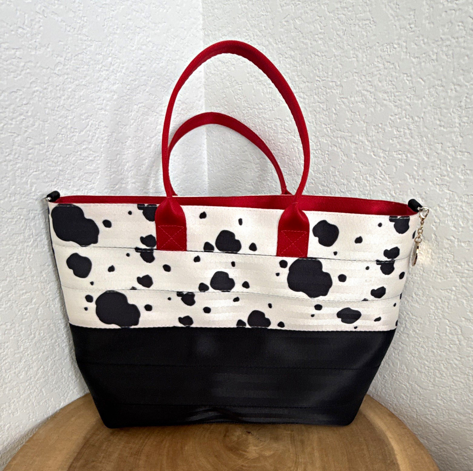 Harveys Disney 101 Dalmatians Large Tote Bag Black White Red