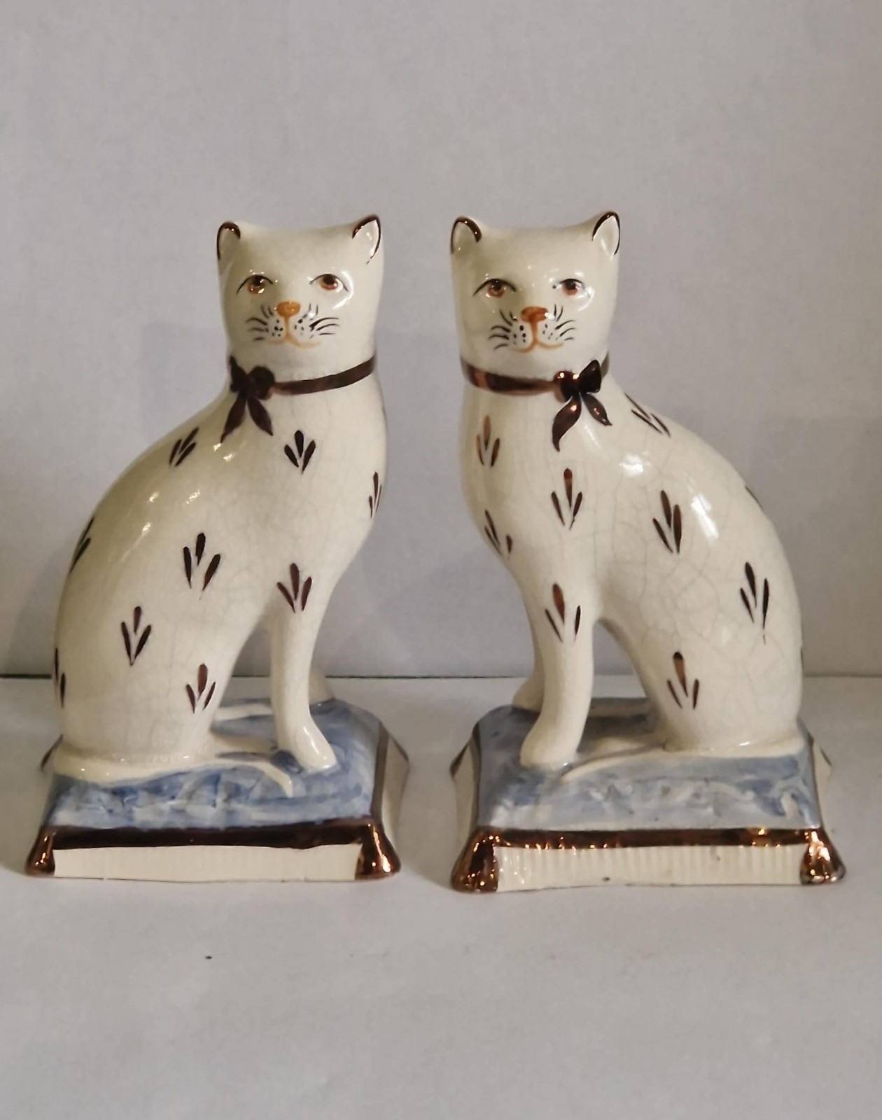 Pr of Rare Mid Century Staffordshire Ware Kent Cats on Cushions 10cms (25) Pr of Rare Mid Century Staffordshire Ware Kent Cats on Cushions 10cms (25)