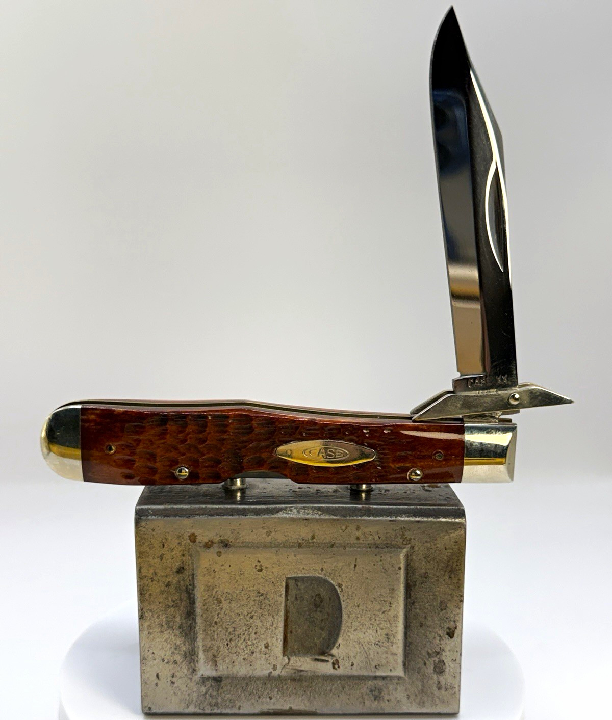 Case XX 4 Dot 1976 Red Bone Handle Cheetah Pocketknife A12 Case XX 4 Dot 1976 Red Bone Handle Cheetah Pocketknife A12