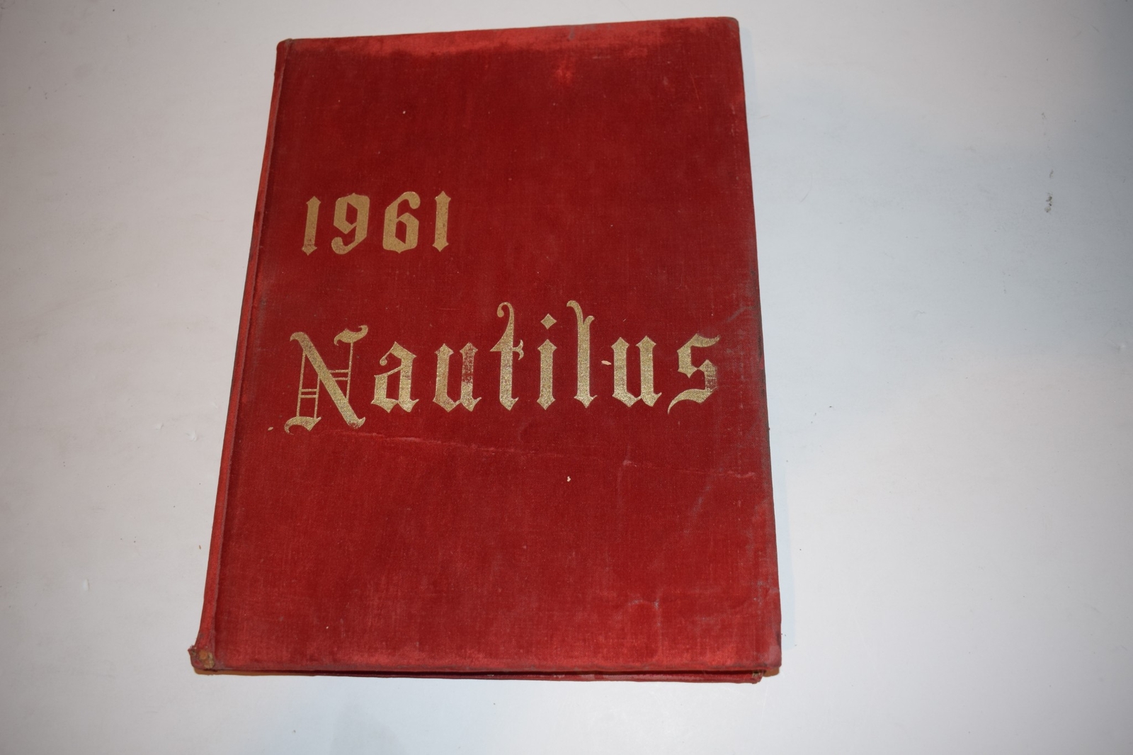 SANTA MONICA CA HIGH SCHOOL  1961 NAUTILUS YEARBOOK    (MPF43)
