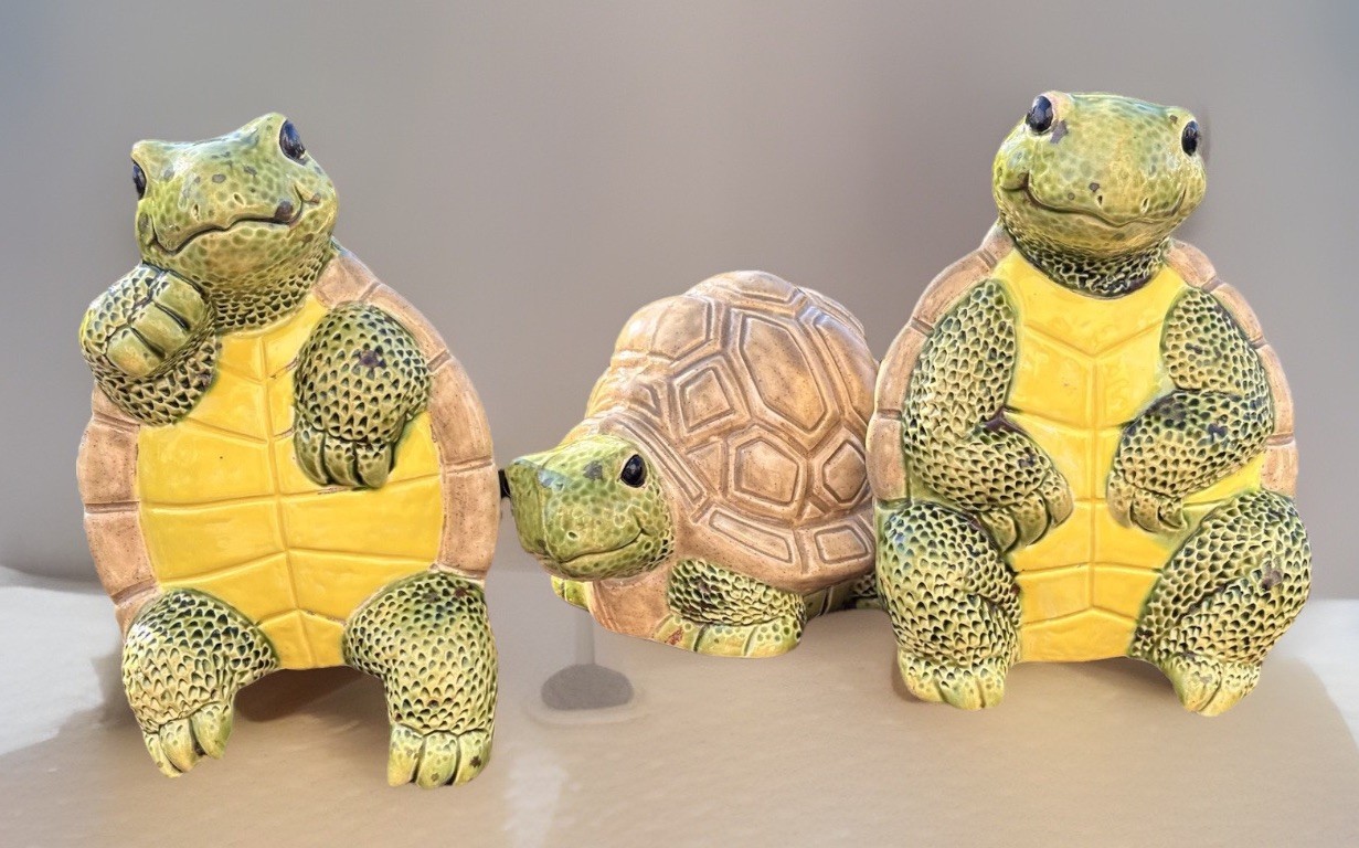 VTG Ceramic Turtle Figurines Statues Silly Tortoise Shelf Sitters Decor Set of 3