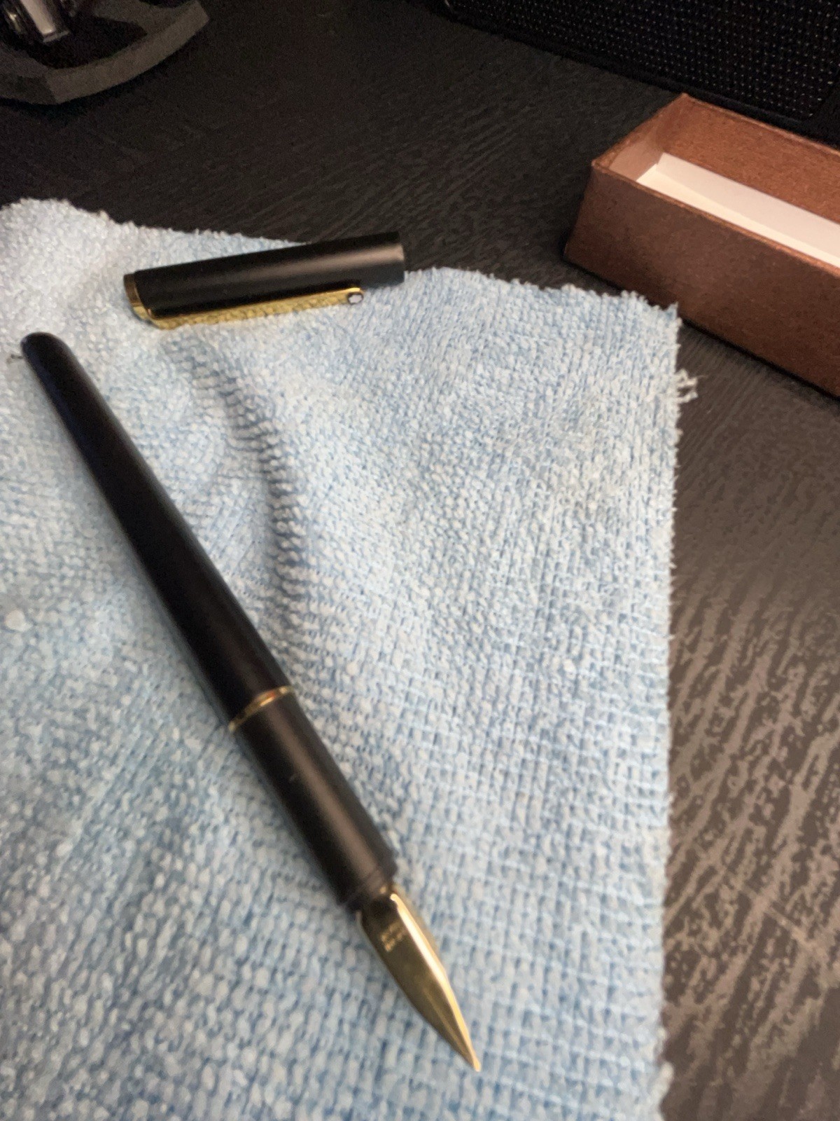 MONTBLANC VINTAGE 1980’S NOBLESSE SLIMLINE FOUNTAIN PEN MONTBLANC VINTAGE 1980’S NOBLESSE SLIMLINE FOUNTAIN PEN