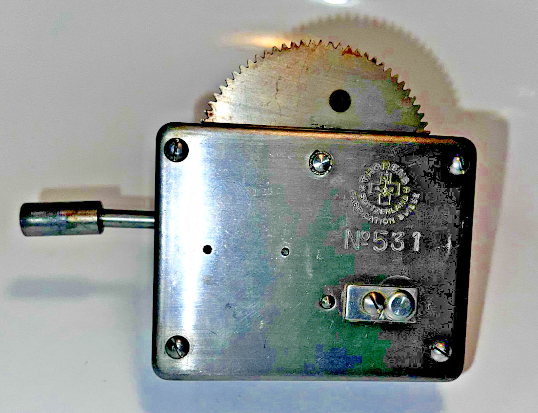 Thorens Switzerland 531 Gramophone Phonograph Spring Driven Motor Works Great