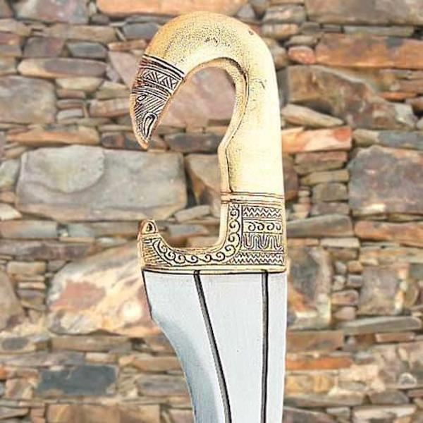 200 B.C. Ancient Etruscan Falcata 25\