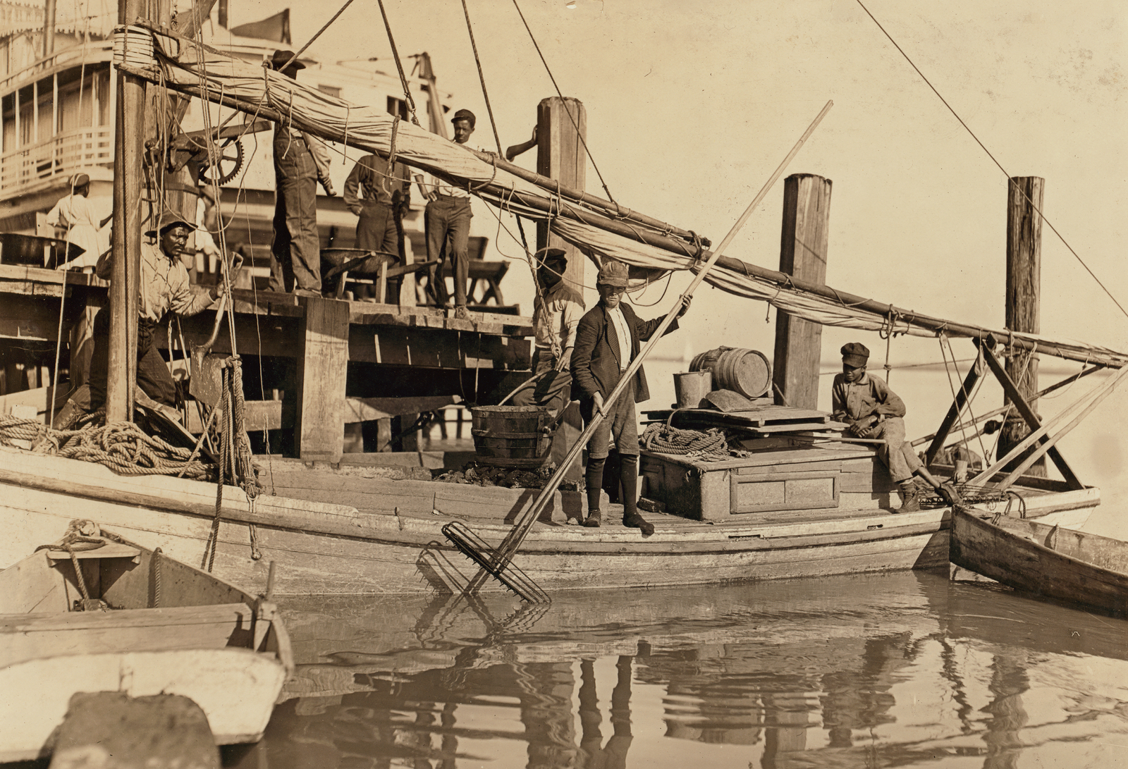 1909 Oyster Fishermen on a boat Apalachicola Florida Vintage Old Photo 6