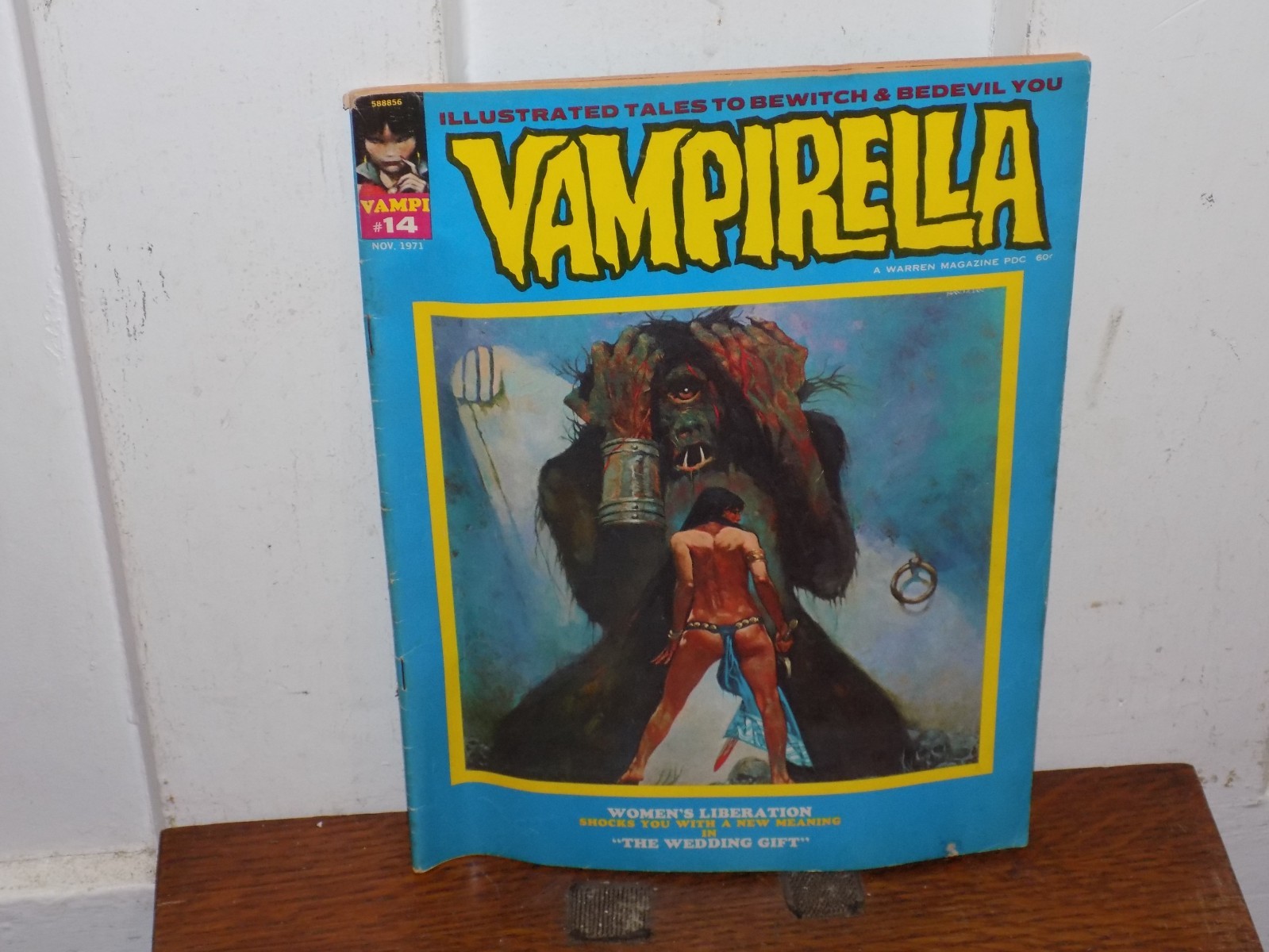 Vintage Vampirella Nov. 1971 Magazine