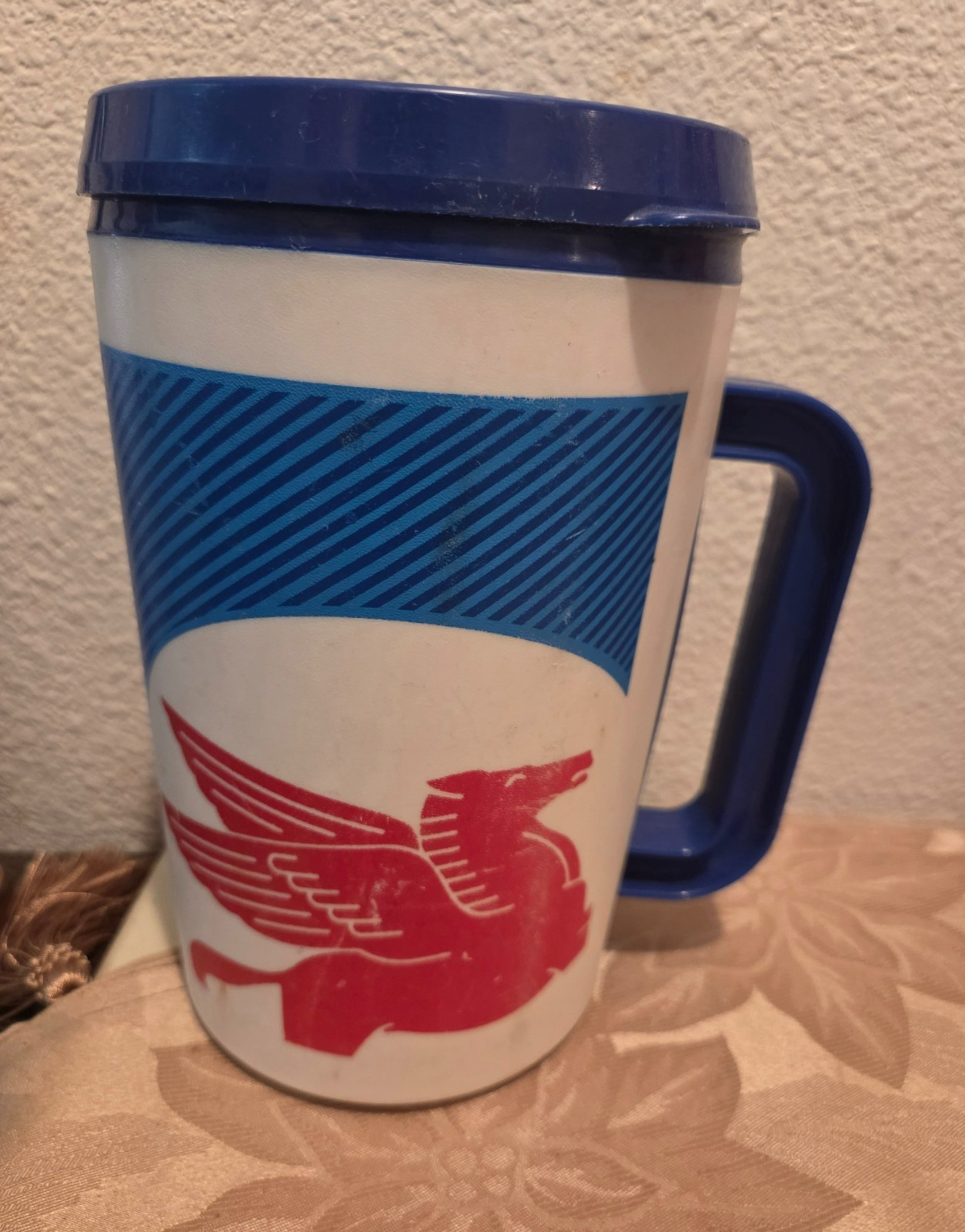 Vintage Mobil Travel Mug Pegasus W Lid 1980s Rare