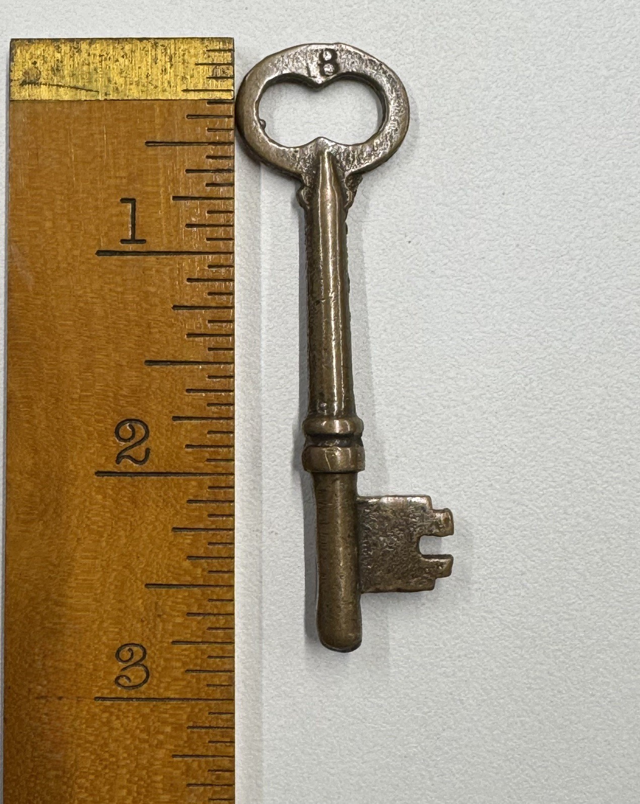 🌿 🗝️ Vintage solid Brass Skeleton Key 