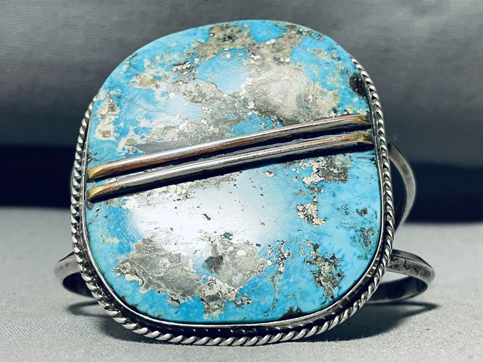 ITHICA PEAK TURQUOISE IMPORTANT VINTAGE NAVAJO STERLING SILVER BRACELET