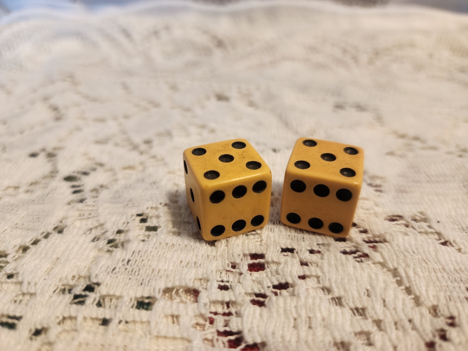 Antique / Vintage Pair of Dice