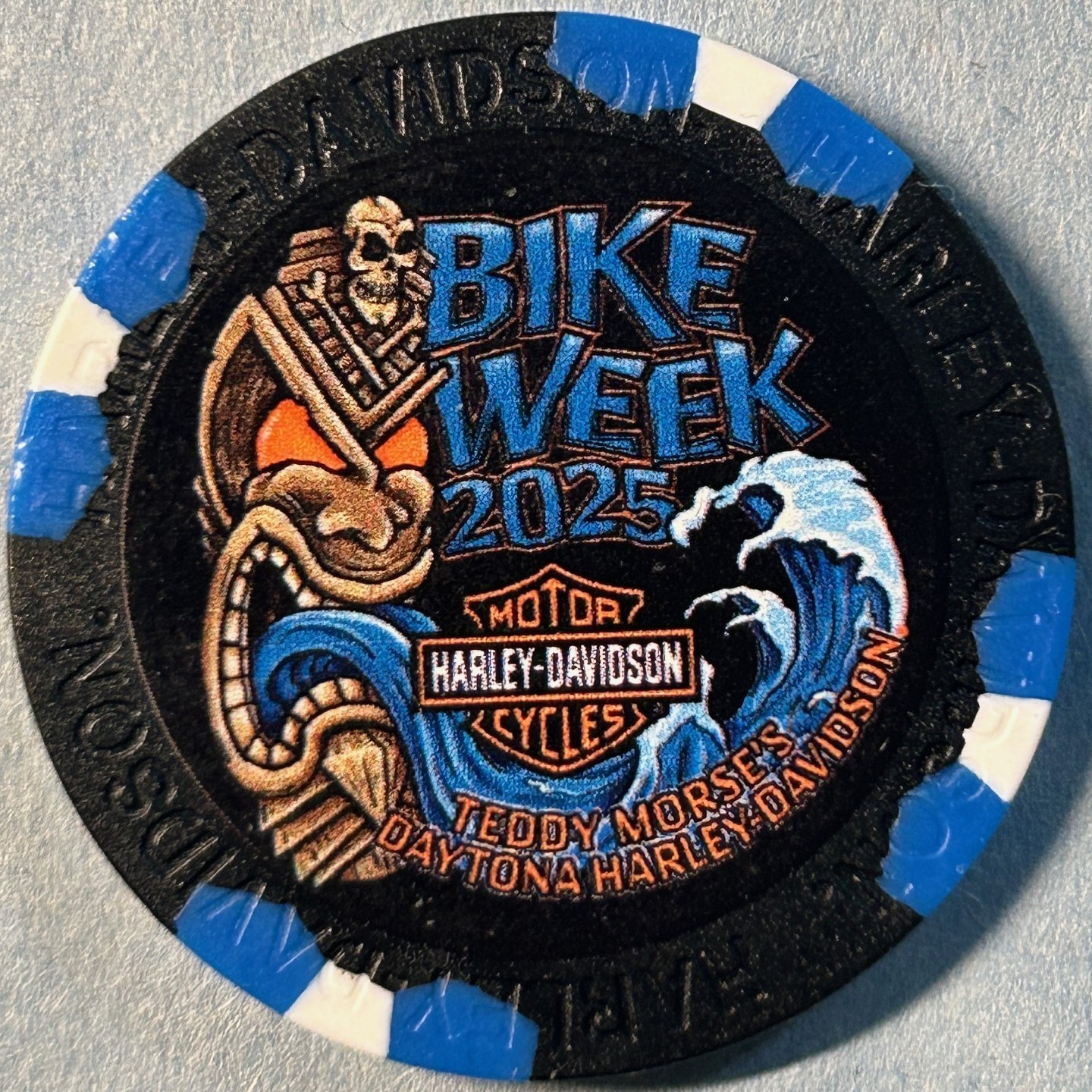 2025 Harley Davidson Wide Print Poker Chip Daytona Bike Week Florida   TIKI MASK