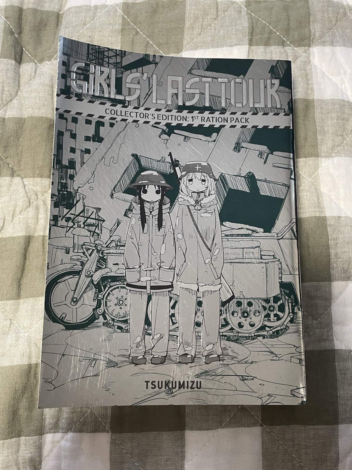 Girls Last Tour 1st Ration Pack Limited Edition Manga