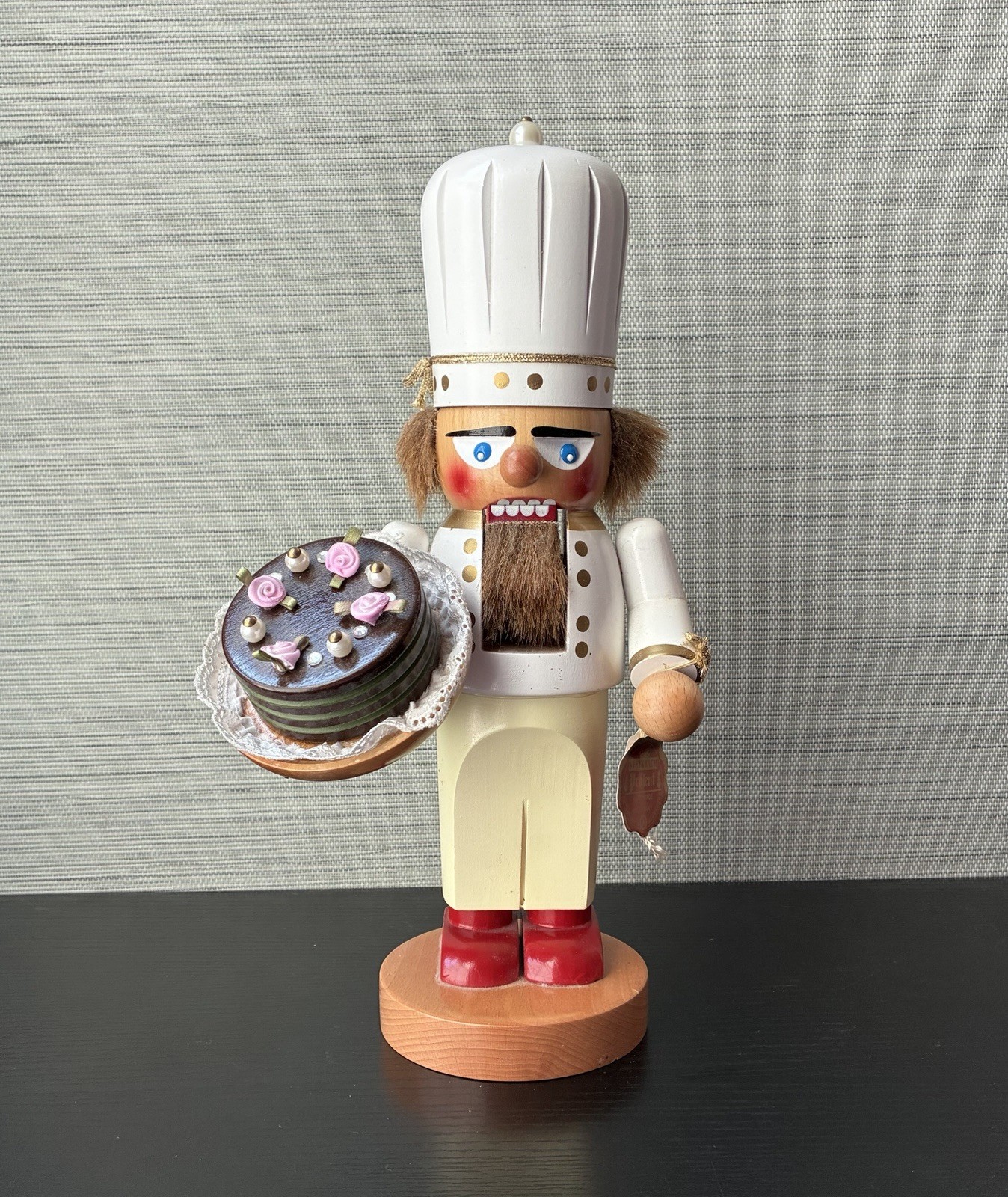 VTG Steinbach Chubby Confectioner Nutcracker, Wooden German Figurine w/ Cake 13