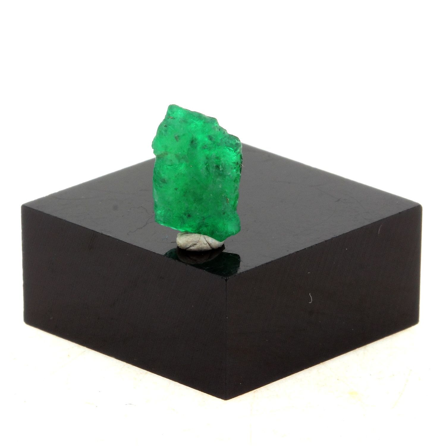 Emerald. 1.18 ct. Mingora emerald deposit, Swat District, Pakistan.