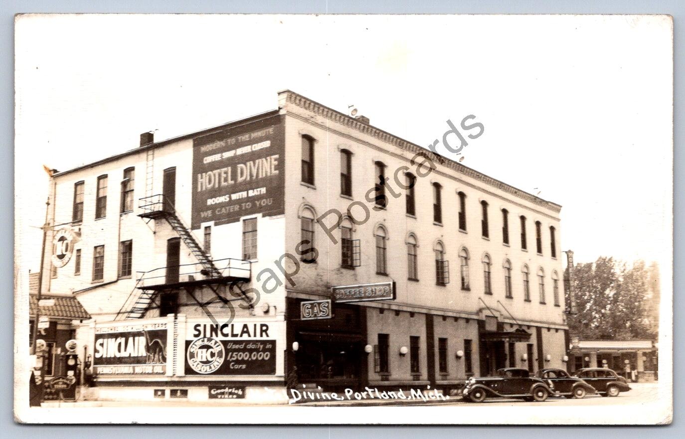 K59/ Portland Michigan RPPC Postcard c1940s Hotel Divine Stores  363