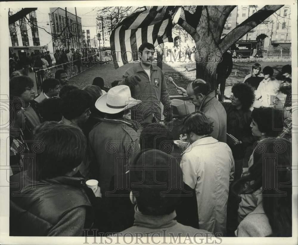 1979 Press Photo Northeastern U student Rick Soler heads anti Iranian Protest
