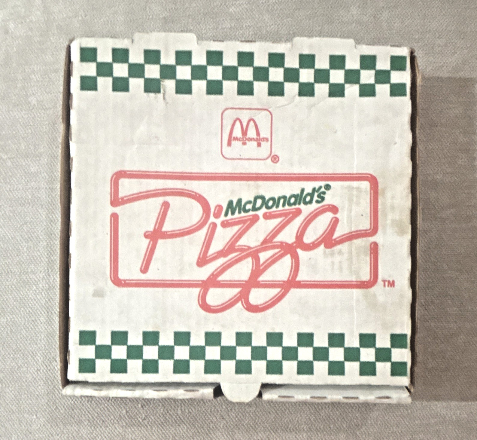 McDONALD\'S 6 INCH PIZZA BOX & BROCHURE 1989 Vintage