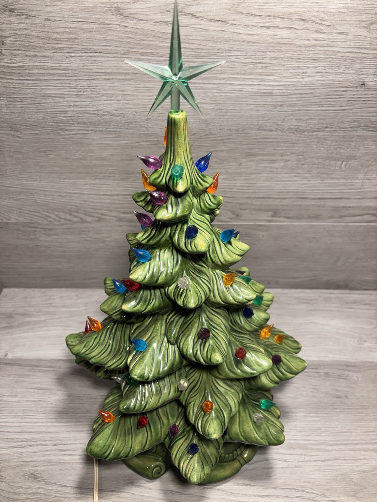 Vintage Atlantic Mold Ceramic 17 Inch Lighted Christmas Tree w/star Scroll Base Vintage Atlantic Mold Ceramic 17 Inch Lighted Christmas Tree w/star Scroll Base