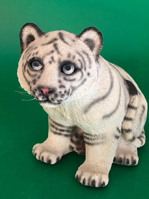 Exquisite Exotics White Bengal Tiger Figurine  by Rosanna Davalos 1989 USA