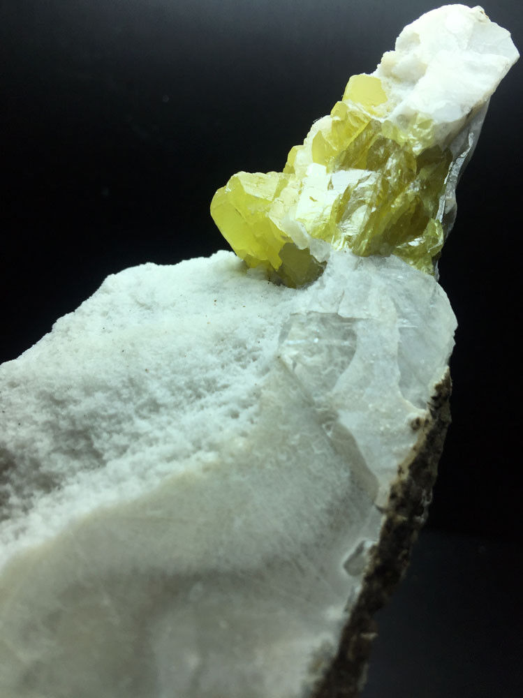 154g New Find Raw Natural Rare Yellow  Sphalerite Crystal mica Specimen  K232