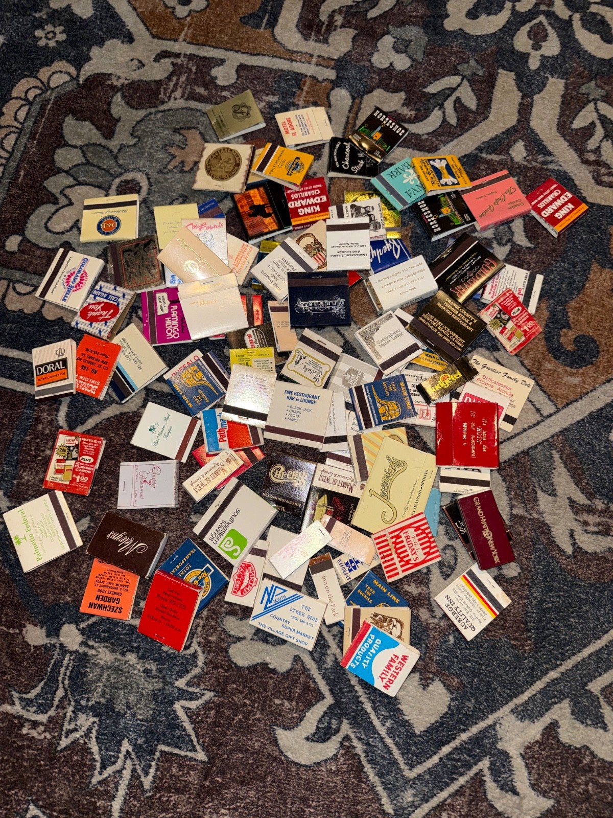 Huge Vintage Matchbook Bulk Lot - UNSTRUCK Estate Find - Doral Resort, Quality I