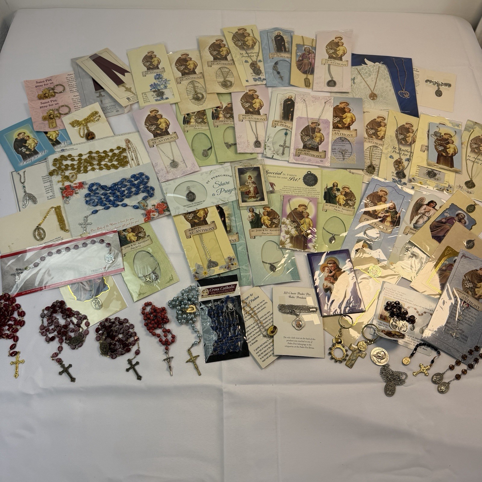 Lot 64 Pcs Catholic Religious Medal Charm Pendant Crucifix Cross Angel Rosary Lot 64 Pcs Catholic Religious Medal Charm Pendant Crucifix Cross Angel Rosary