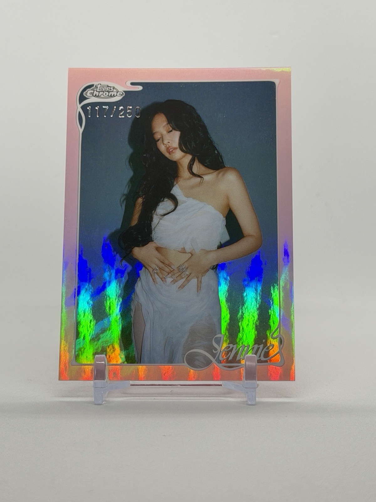 Jennie #4 Pink Refractor Serialized 117/250 - 2026 Jennie x Topps Chrome