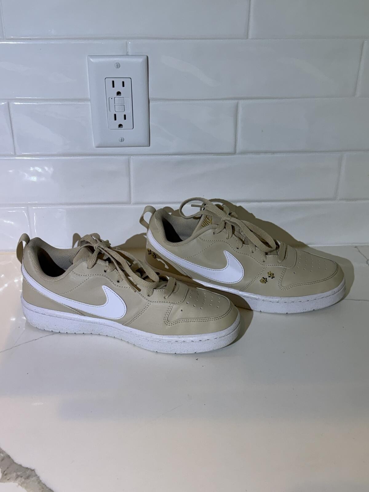 Nike Court Borough Low Recraft SE Embroidered Floral 7Y. TO4