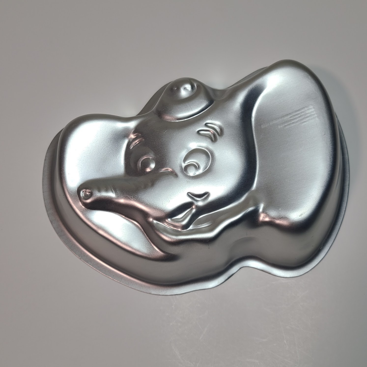 Vintage Wilton Disney Dumbo Cake Pan Mold #515-442 9 Inch Aluminum 1979