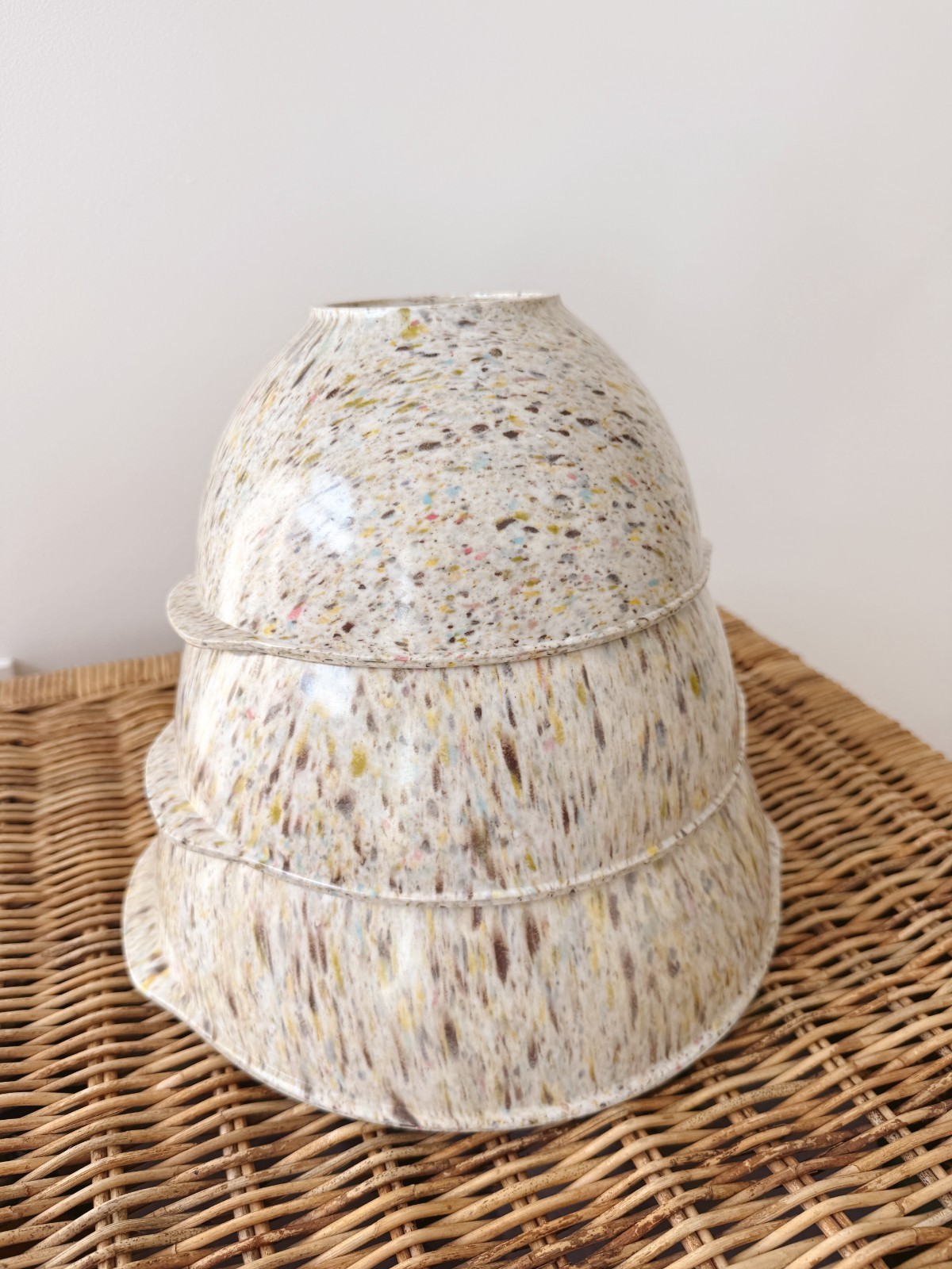 Vintage Set of 3 Melamine Confetti Splatter Nesting Bowls