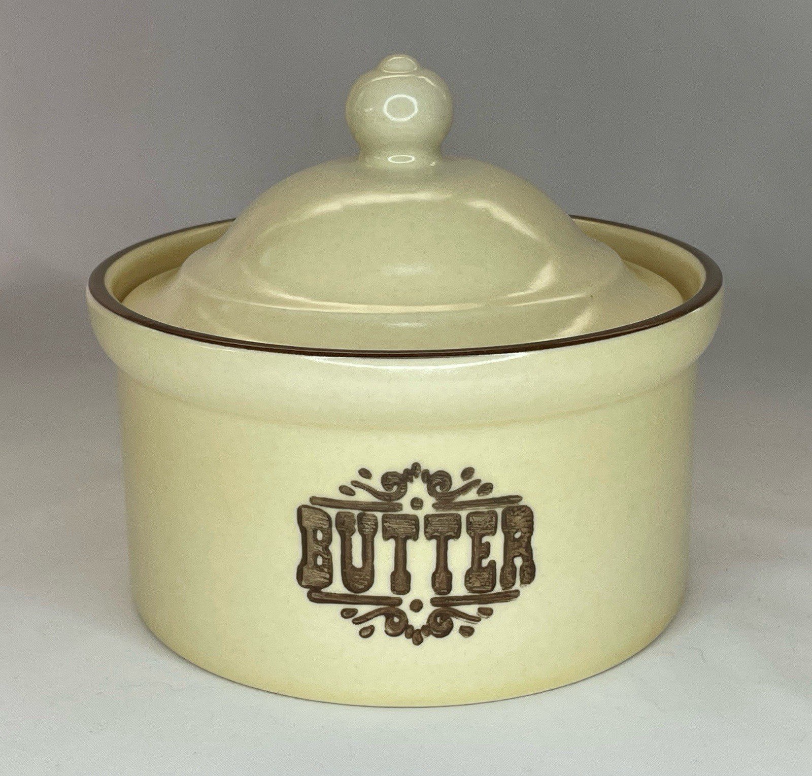 Pfaltzgraff VILLAGE Butter Tub And Lid EUC