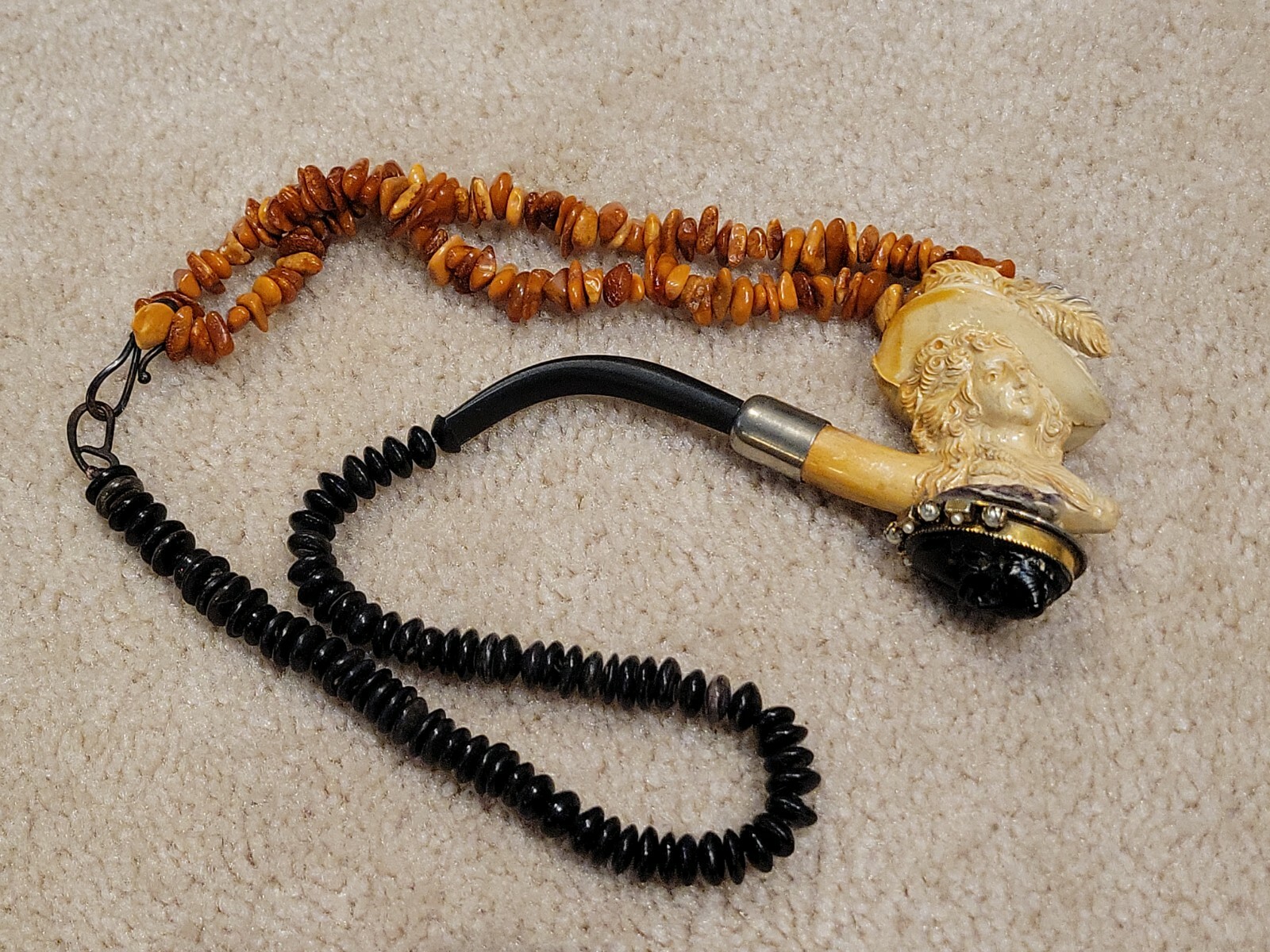 RARW VINTAGE CERAMIC ORNATE DECORATED PIPE VICTORIAN LADY Necklace 