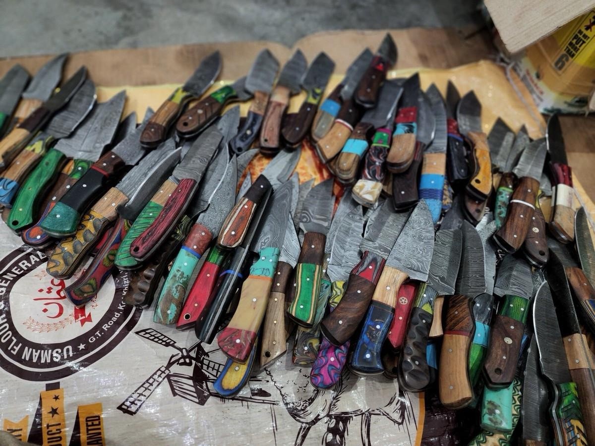 Lot of 50 Pcs 8'' Full Tang Knives Hand Forged Damascus Steel W/Sheath From USA.