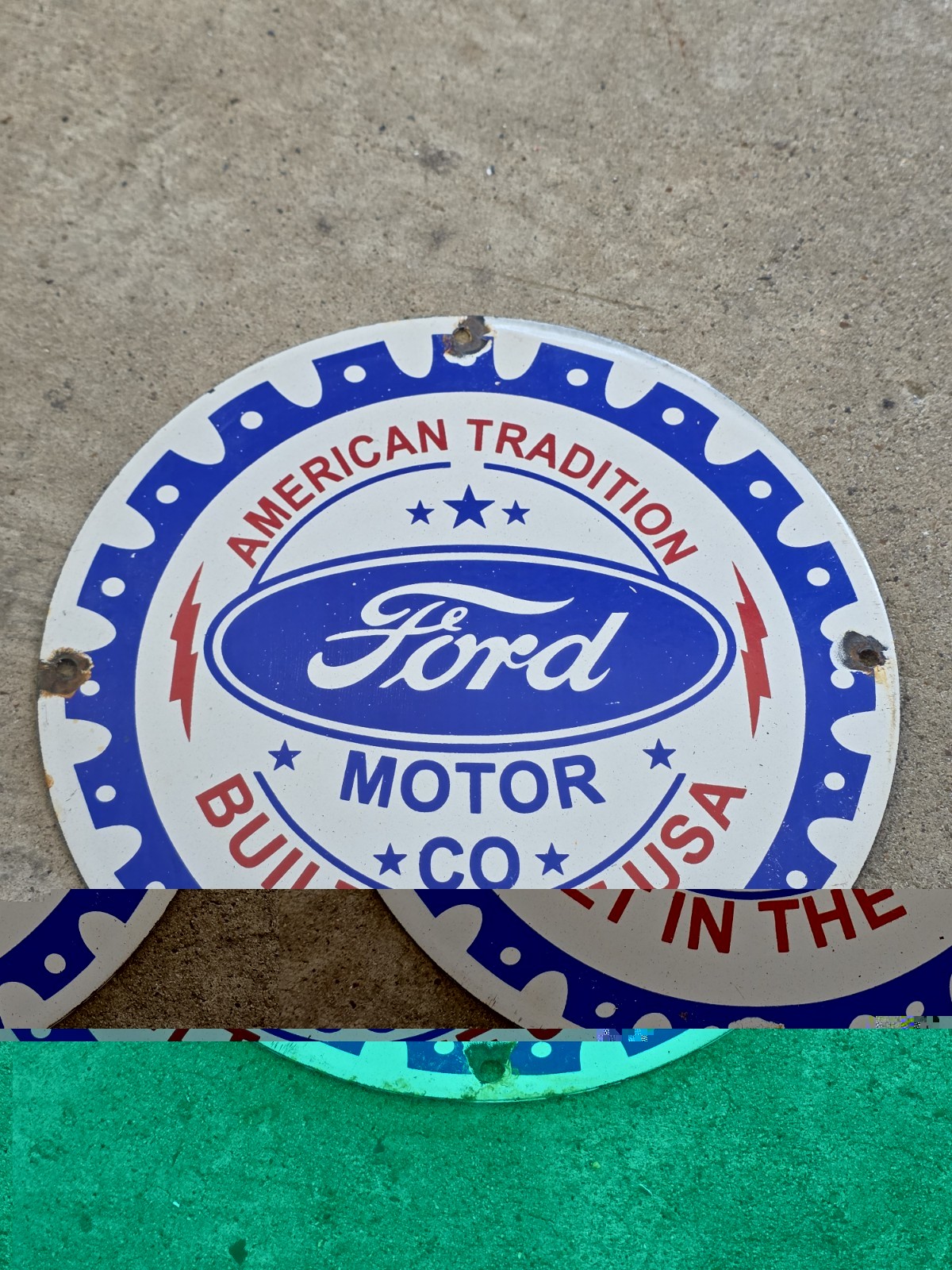 VINTAGE FORD MOTOR COMPANY AMERICAN TRADITION PORCELAIN SIGN 12 VINTAGE FORD MOTOR COMPANY AMERICAN TRADITION PORCELAIN SIGN 12