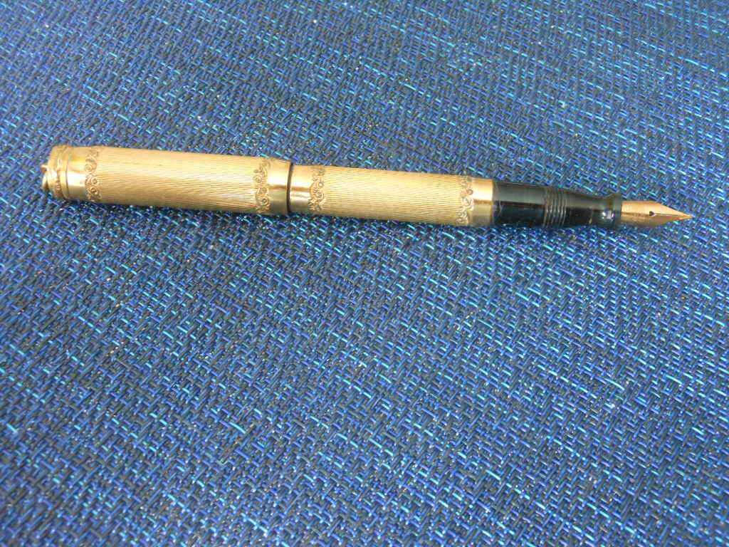 Rare Parker 1915 Gold Filled Overlay # 49 ( Scroll and Line ) Pattern