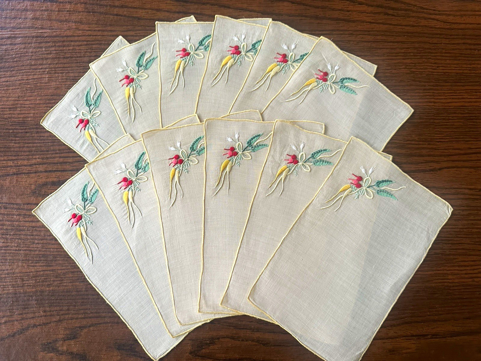 Set of 12 Vintage Marghab Cocktail Napkins Pattern 699 Carrots and Peas