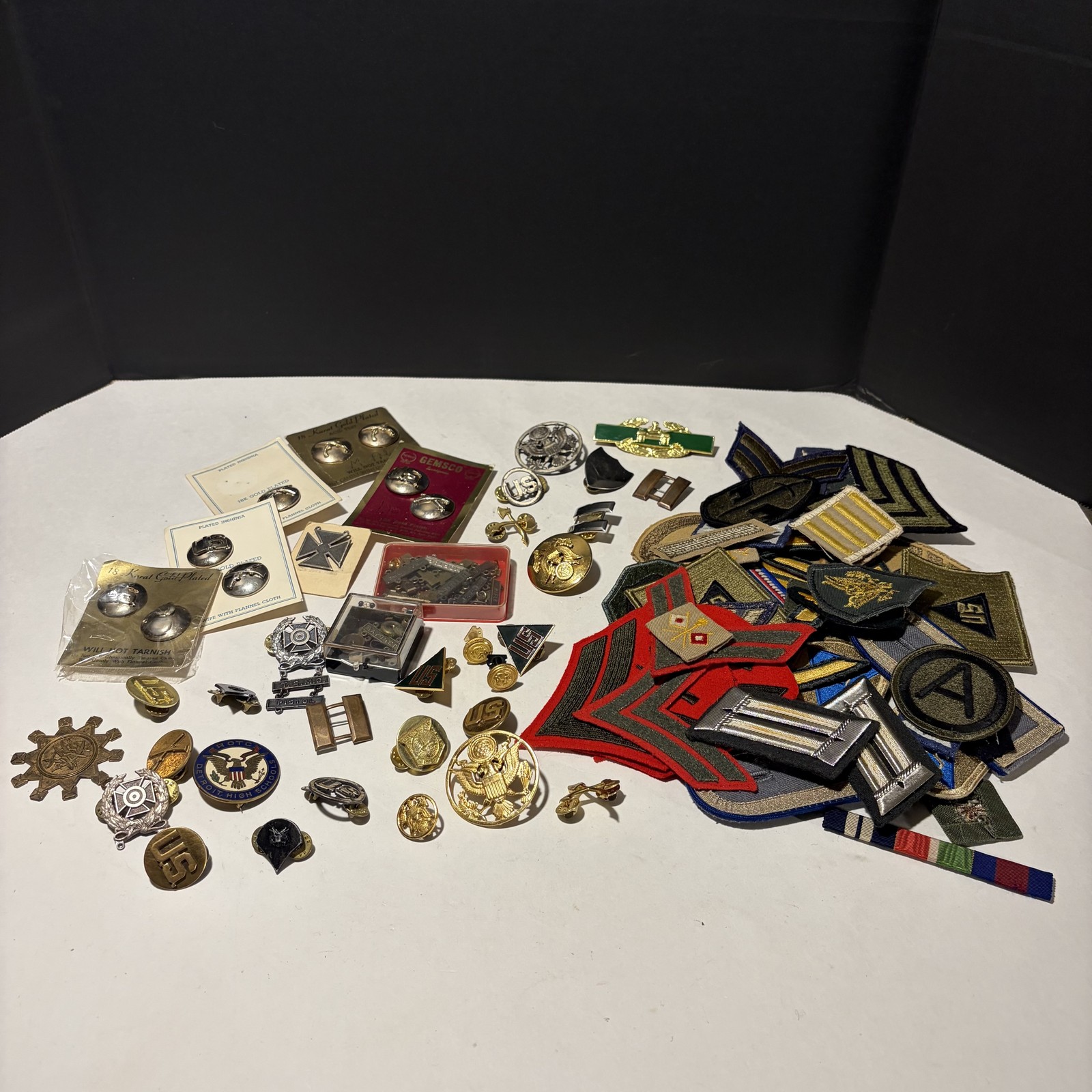 Vintage US Military Insignia Pin Patch Button Lot Army USMC Estate Militaria