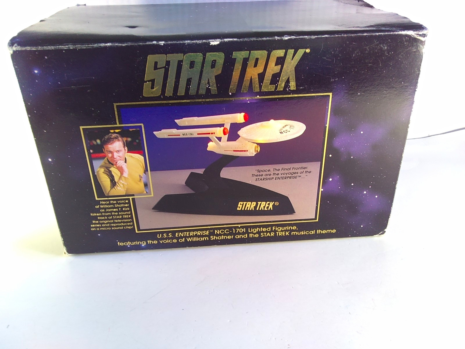 Vintage 1993 Star Trek USS Enterprise NCC-1701 Lighted Figurine Working w/music